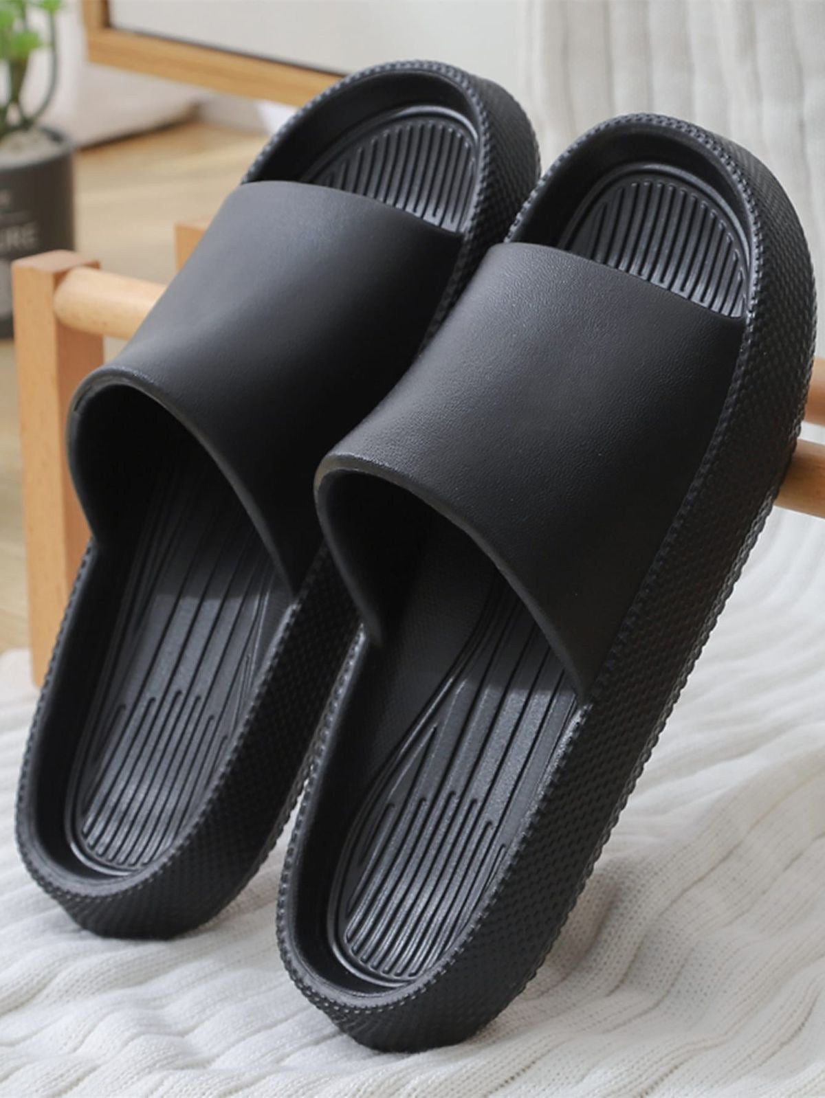 Mens slippers